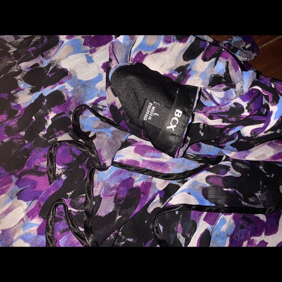 Halter top - Picture 2 of 2